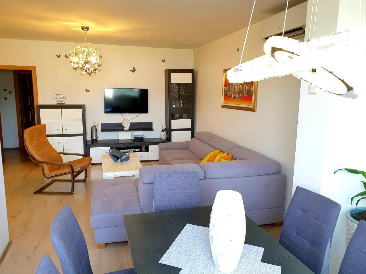 Lav Apartment Rovinj Exterior photo