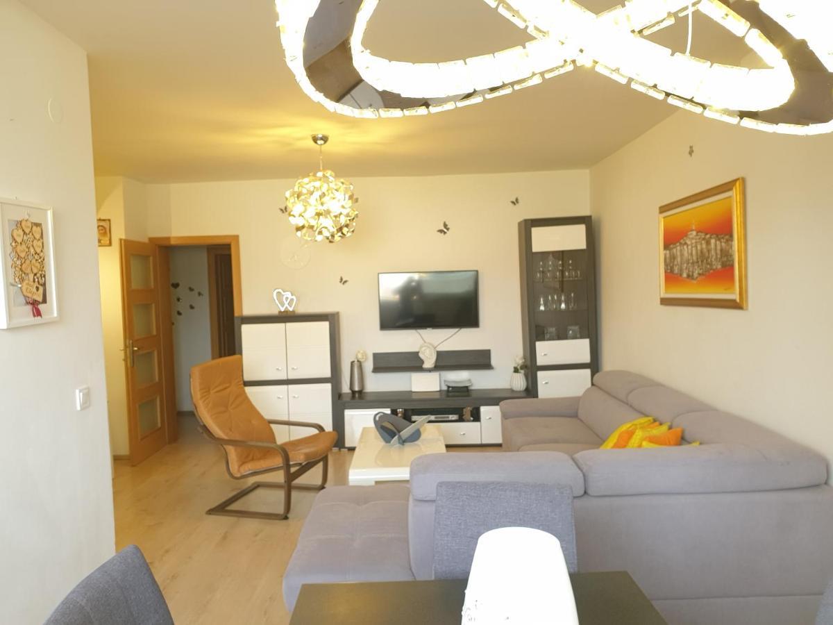 Lav Apartment Rovinj Exterior photo